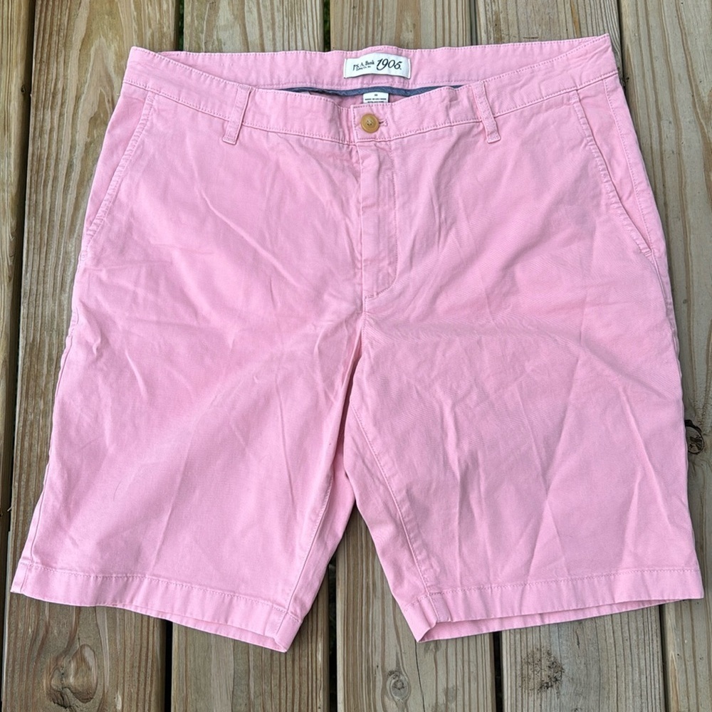 🍍JOS A. BANK 1905 FLAT FRONT SHORTS-sz 38-pink-pockets🍍